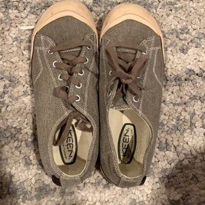 Keen Khaki Gym Shoes